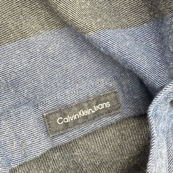 Calvin Klein Mens M Slim Fit Light Flannel Blue Gray Plaid Long Sleeve - Picture 7 of 10